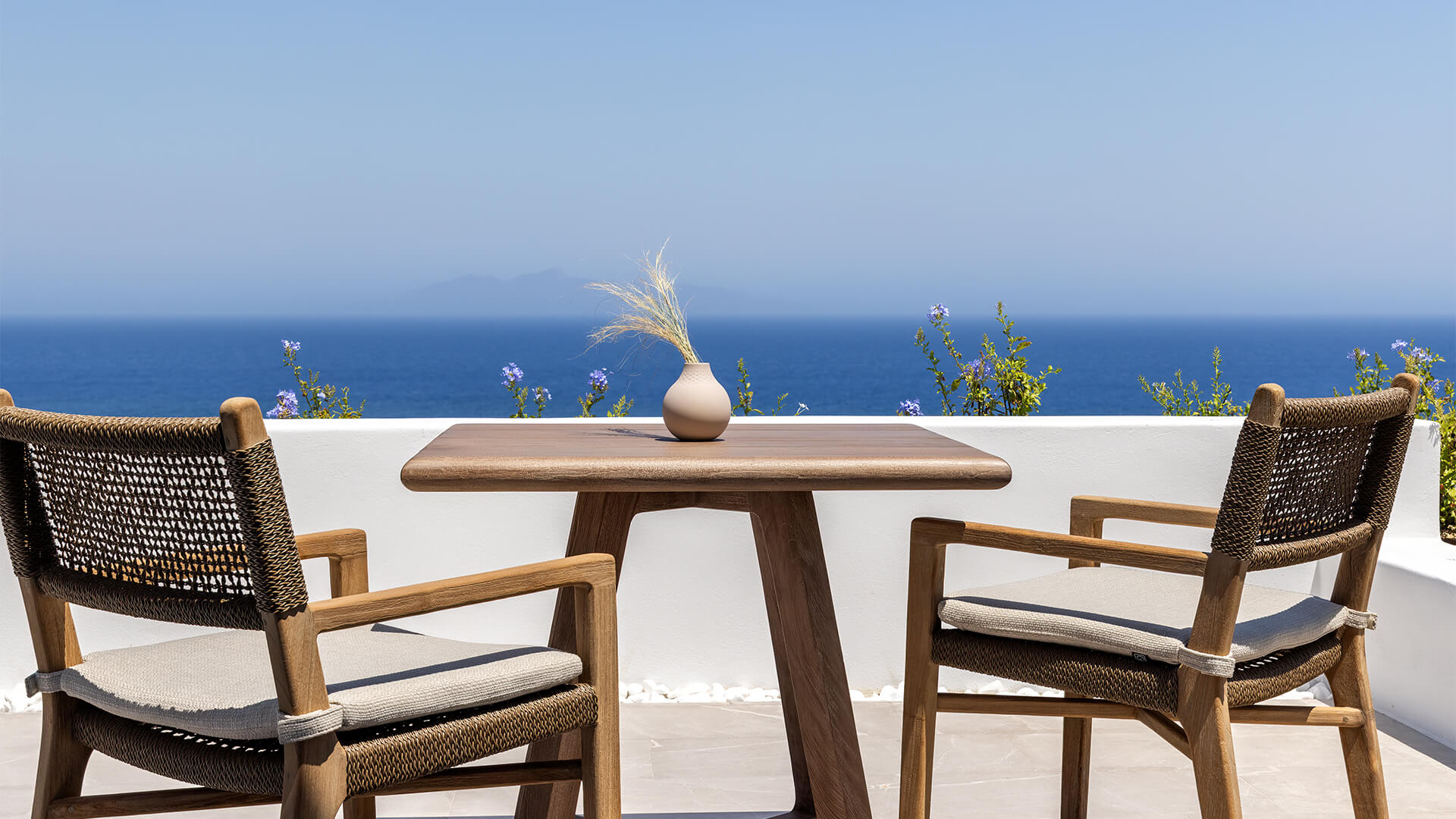 Gallery KING PREMIUM ONE BEDROOM SUITE WITH SEA VIEW