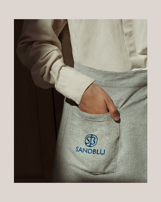 Sandblu carrers front 1